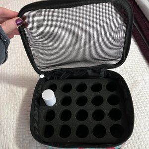 Roo beauty- nail polish travel case